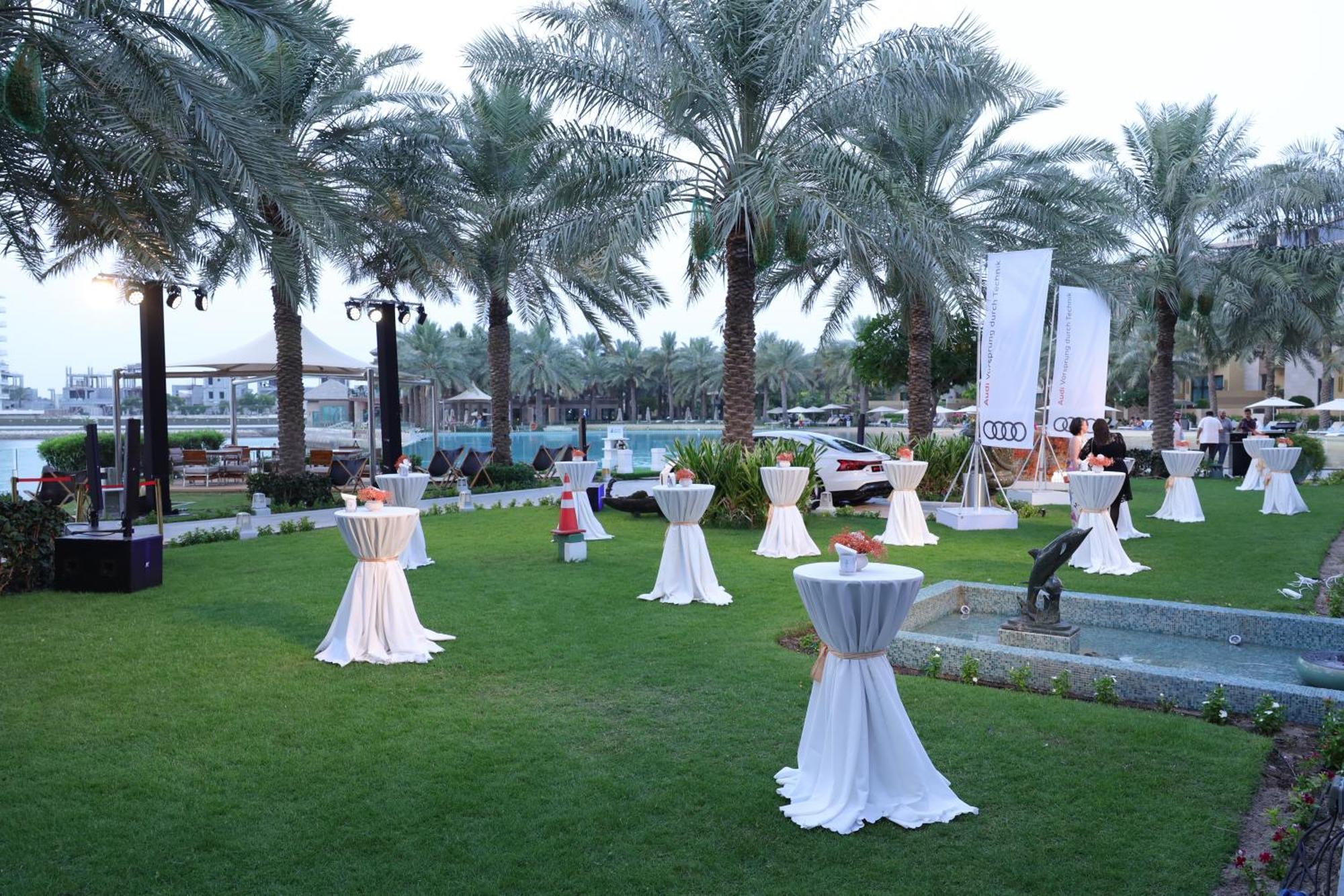 珊瑚度假村 麦纳麦 外观 照片 The lawns at the Jumeirah Creek Hotel