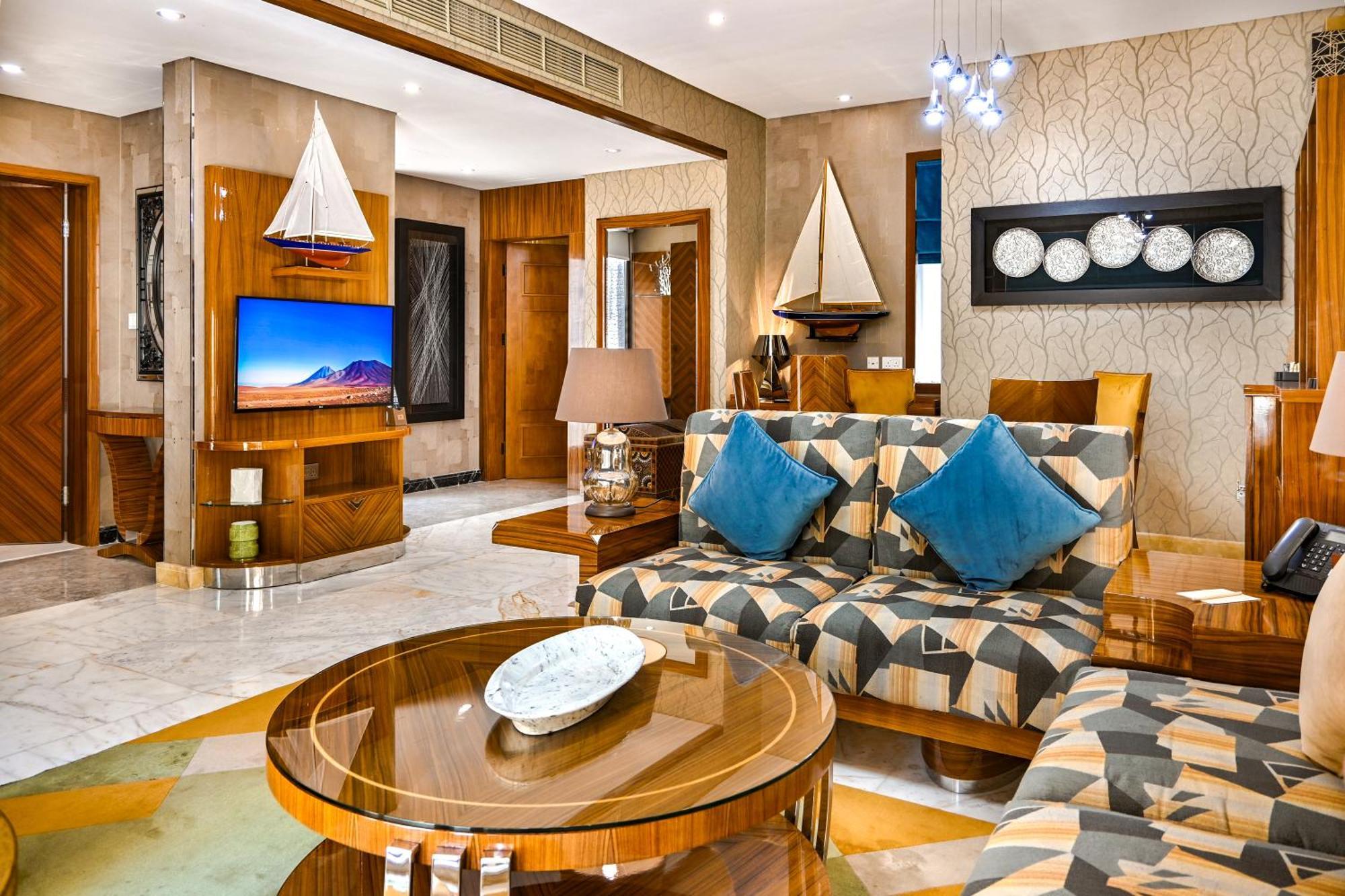 珊瑚度假村 麦纳麦 外观 照片 A suite at the hotel
