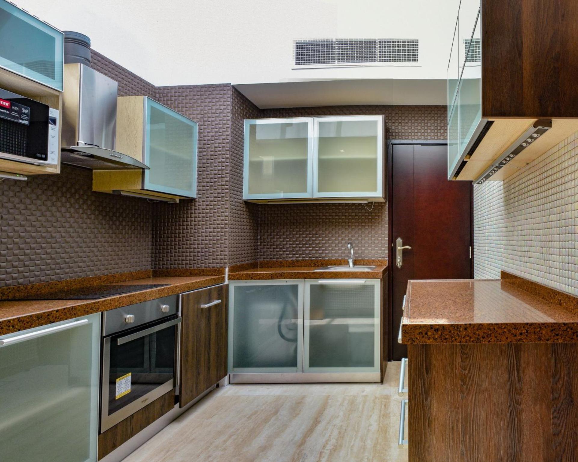 珊瑚度假村 麦纳麦 外观 照片 A modern kitchen