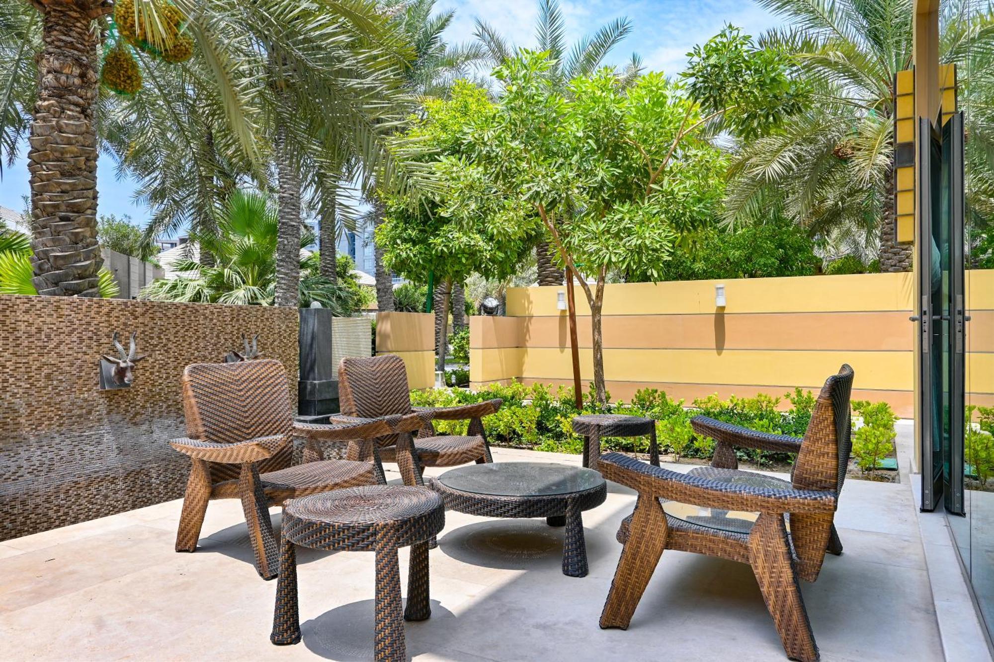 珊瑚度假村 麦纳麦 外观 照片 The Palm Beach Hotel